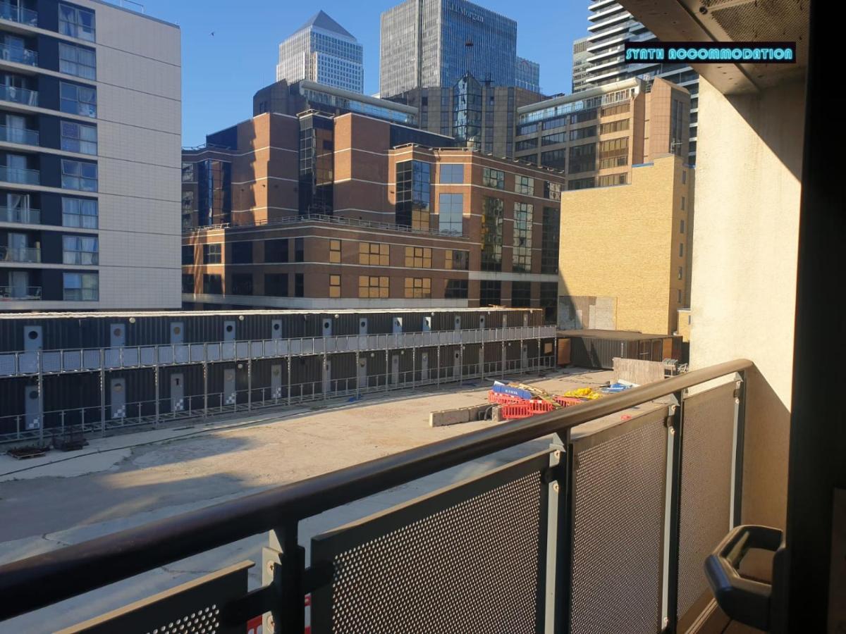 لندن 80S Retro 1Bed Studio Serviced Apartment Canary Wharf Perfect For Solo & Couple Travellers المظهر الخارجي الصورة