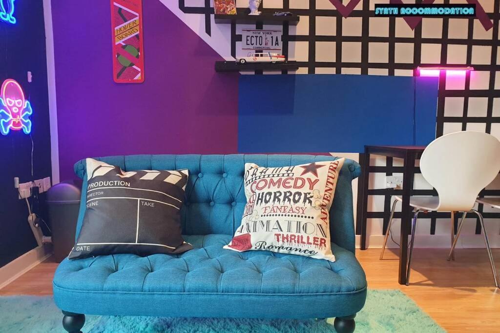 لندن 80S Retro 1Bed Studio Serviced Apartment Canary Wharf Perfect For Solo & Couple Travellers المظهر الخارجي الصورة